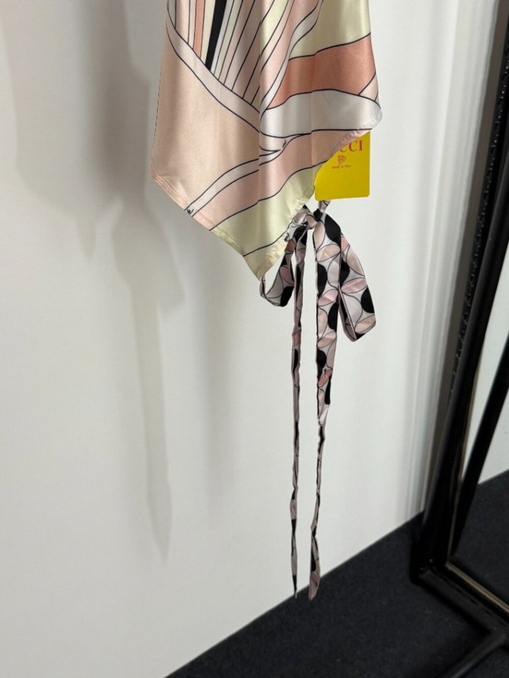 Emilio Pucci Pink, Black and Cream Printed Silk Tank - Picture 3 of 9